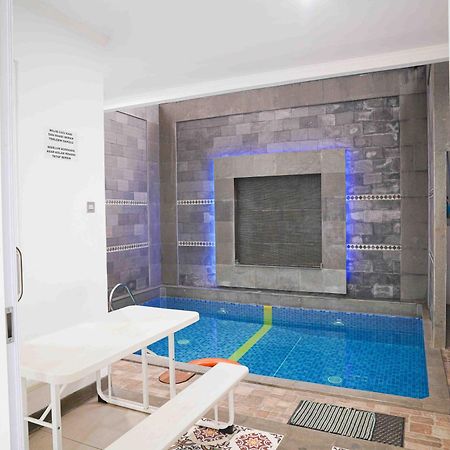Schones Haus Private Pool & Netflix By Grorental Bandung Exterior photo