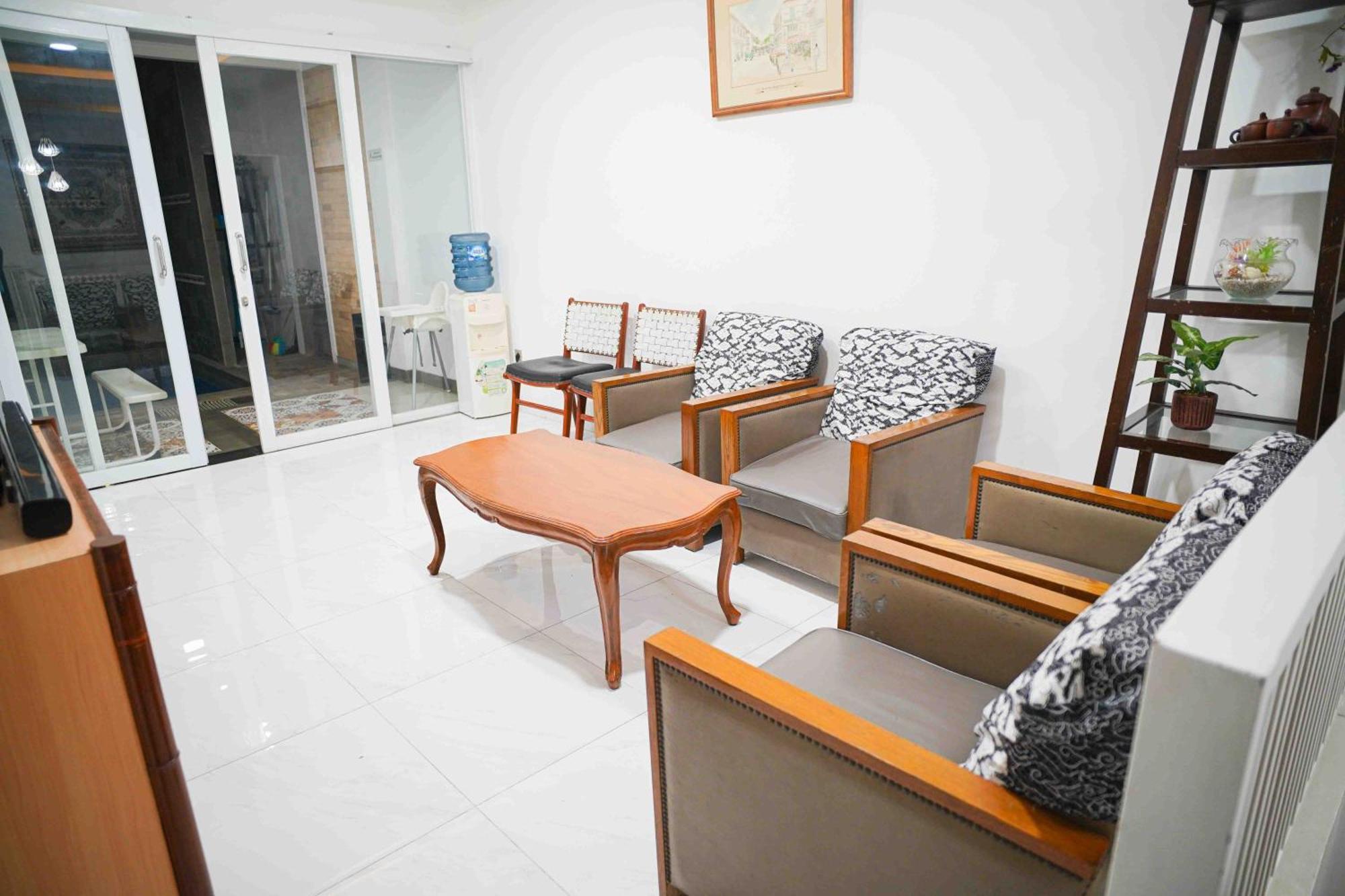 Schones Haus Private Pool & Netflix By Grorental Bandung Exterior photo